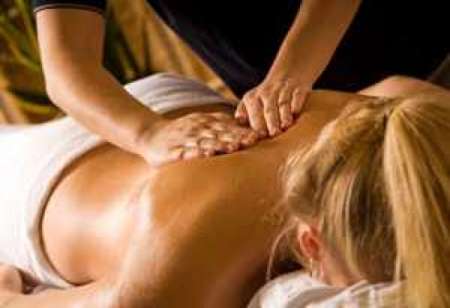 JH offre massage de dtente fminine gratuitement.